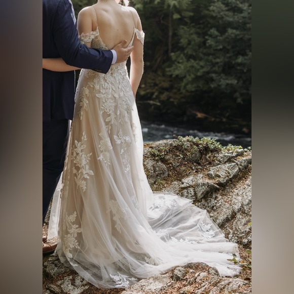 Stella York 7447 - Picture 13 of 14